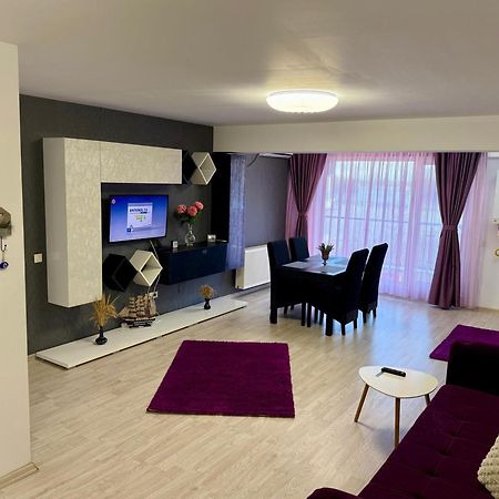 Airport Apartment 70 Squared Meters Otopeni Esterno foto